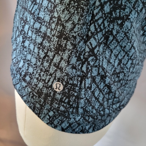 Lululemon Close to Crossing Long Sleeve Jacquard Tectonic Shipmate Black M - Picture 12 of 13